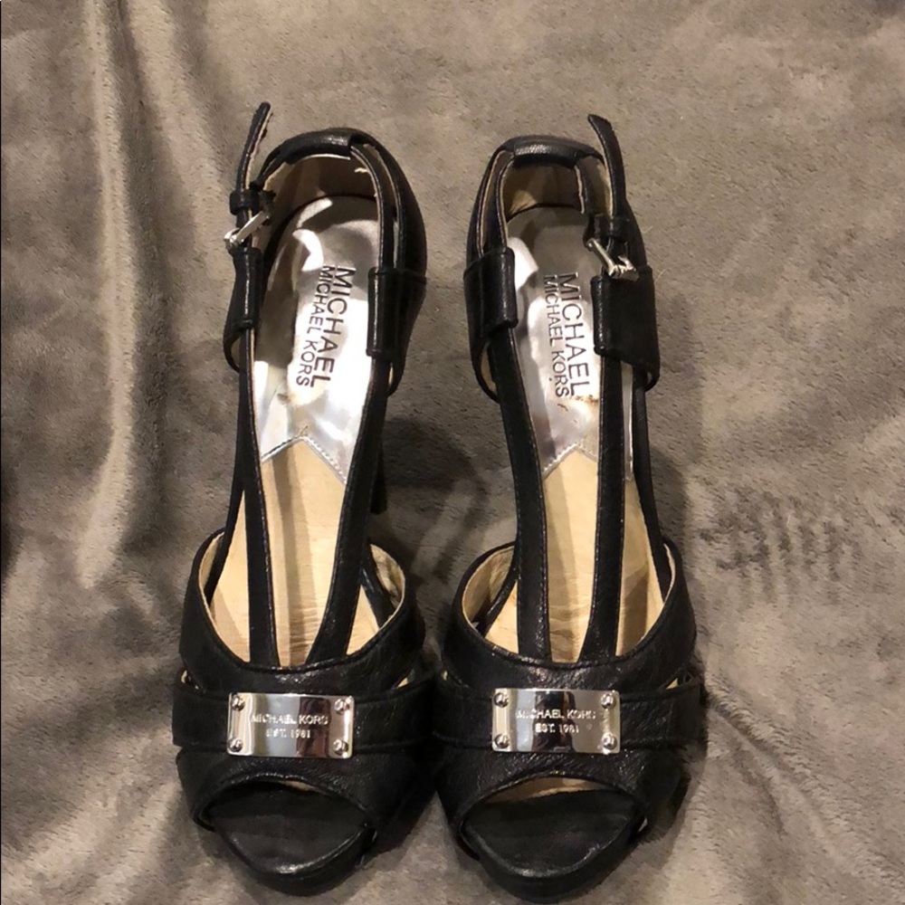 Michael Kors Black heels size 7